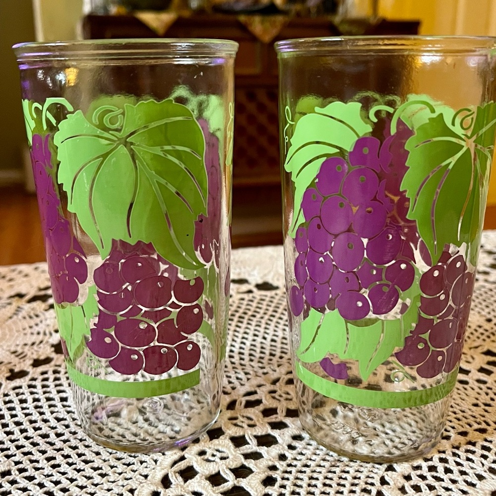 Vintage Jelly Jar Glass Tumblers Grapes Grapevine Set of 2 MCM Retro